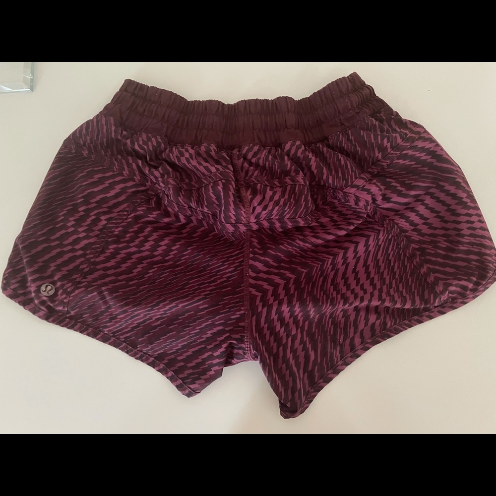 Lululemon tracker shorts